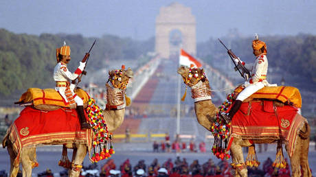 FILE PHOTO: Camel riders of India's paramilitary Border Security Force © Reuters 