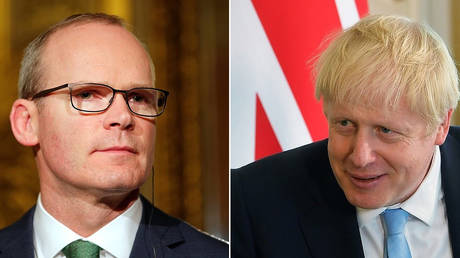 (L) © Reuters / Philippe Wojazer; (R) © AFP / Toby Melville