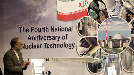 FILE PHOTO. A ceremony to mark the Fourth National Anniversary of Nuclear Technology, in Tehran April 9, 2010. ©REUTERS / Morteza Nikoubazl