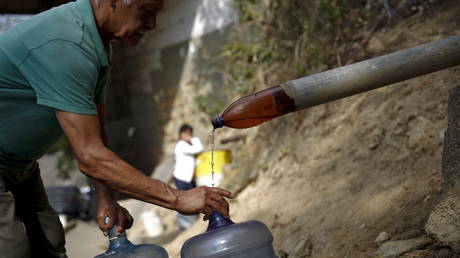 ©Reuters / Carlos Garcia Rawlins