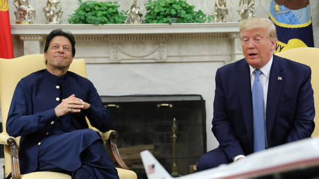 FILE PHOTO. Imran Khan meets Donald Trump in July, 2019. ©REUTERS / Jonathan Ernst