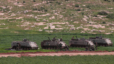 Israeli troops take part in a military training near Tubas town in the northern Jordan Valley on Feb. 6, 2019. © Nidal Eshtayeh/Xinhua/Global Look Press