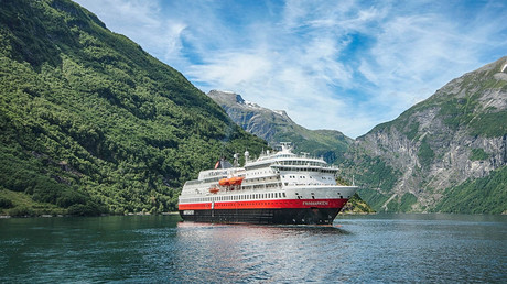 © hurtigruten.com