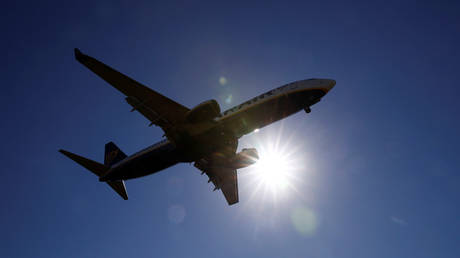 FILE PHOTO: A Ryanair aircraft © Reuters / Christian Hartmann