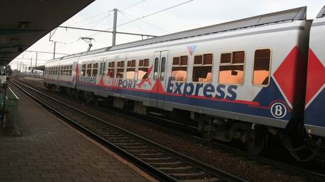 FILE PHOTO: A train bound for Brussels Airport © Flickr / Matthew Black