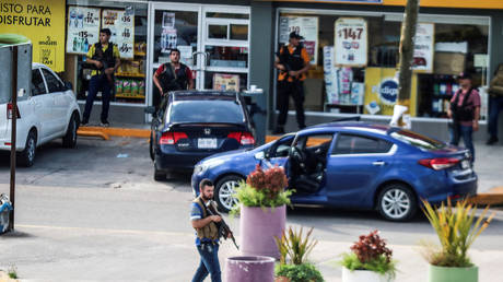 Cartel gunmen clash with Mexican government forces in Culiacan, Sinaloa state, Mexico October 17, 2019.