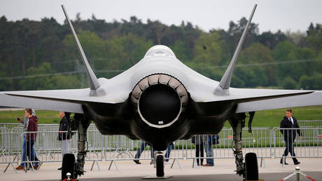FILE PHOTO: A Lockheed Martin F-35 aircraft. ©REUTERS / Axel Schmidt