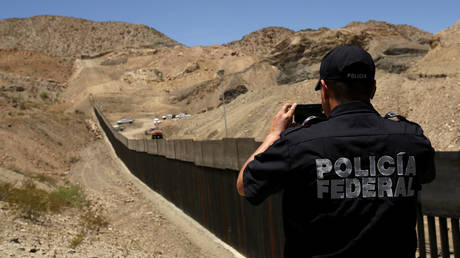 © Reuters / Jose Luis Gonzalez