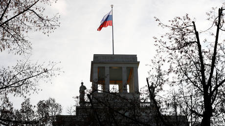 The Russian embassy in Berlin, Germany. © Reuters / Fabrizio Bensch