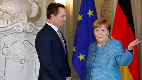 German Chancellor Angela Merkel receives the ambassador of U.S. to Germany, Richard Grenell, in Meseberg, Germany July 6, 2018. © REUTERS/Axel Schmidt