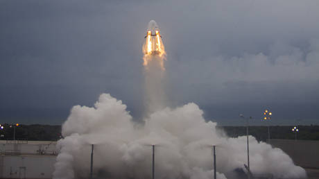 FILE PHOTO: First key flight test of the Crew Dragon spacecraft © SpaceX