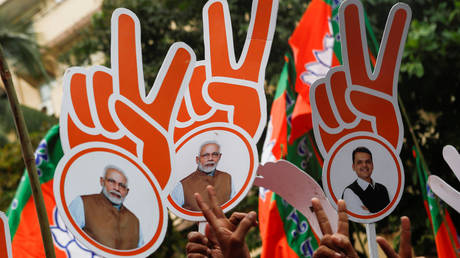 Supporters of BJP, Mumbai, India, October 24, 2019 ©REUTERS/Francis Mascarenhas