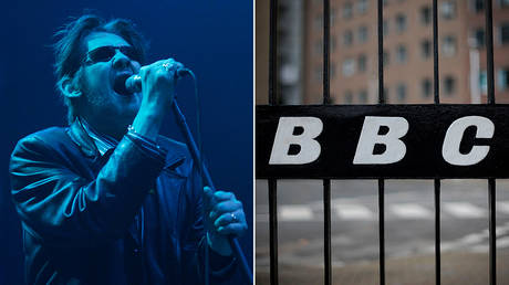 (L) The Pogues frontman Shane MacGowan © AFP / Shaun Curry; (R) BBC logo © AFP / Carl Court