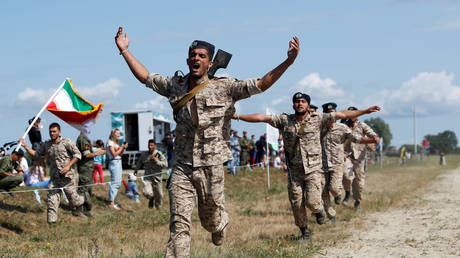 FILE PHOTO: Iranian Marines  ©  REUTERS/Vitaly Nevar