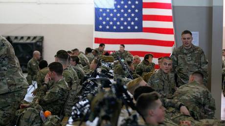 FILE PHOTO: US Army paratroopers