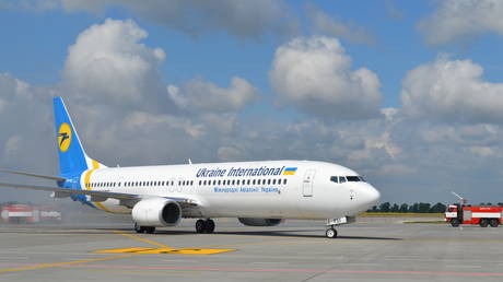 FILE PHOTO: A Boeing 737-800 taxiing on the tarmac © Ukraine International Airlines