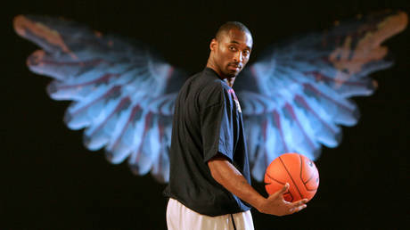 FILE PHOTO: Kobe Bryant during a gathering with fans in Shanghai during his tour of Asia ©  Reuters / Aly Song