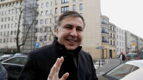 FILE PHOTO: Mikheil Saakashvili with reporters in Warsaw, Poland, 2018 © Reuters /  Kacper Pempel