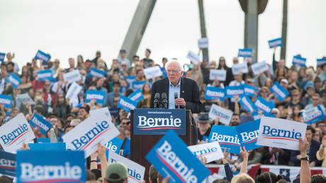 Bernie Sanders at campaign rally at Venice Beach in Los Angeles, California