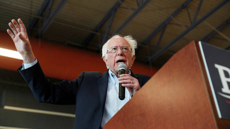 Bernie Sanders speaks during a campaign rally in Las Vegas, Nevada, February 15, 2020 © Reuters / Shannon Stapleton