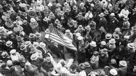 FILE PHOTO: American farmers during the Great Depression, 1933 © Global Look Press / Scherl