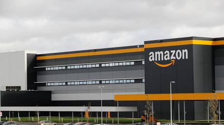 Amazon's building in Bretigny-sur-Orge, France. Amazon. November 2019. © AFP / Thomas Samson