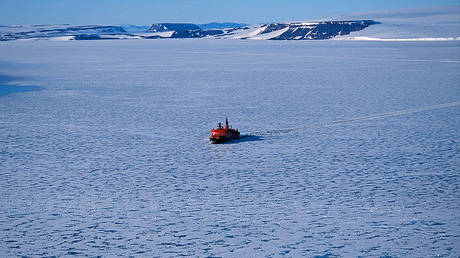 Russia’s Arctic shipping route to attract over $11 billion in investments