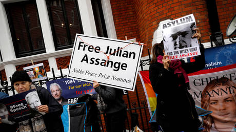‘Julian Assange exposed great crimes & now great crime committed against him’ – George Galloway
