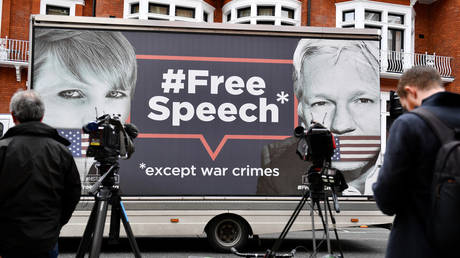 Assange arrested in relation to a US extradition warrant – UK police