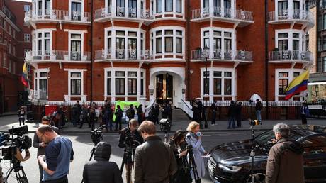 Assange's Ecuadorean citizenship has been suspended – Ecuador's Foreign Minister