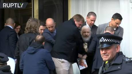 Russian news agency’s Assange money-shot scoop leads to insinuation and conspiracy