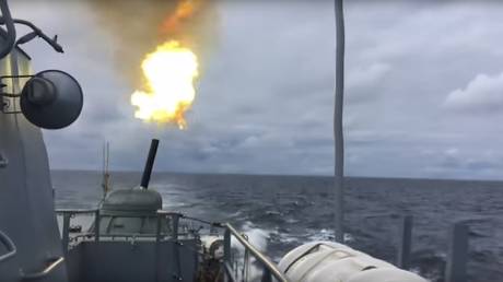 WATCH Russian corvettes shoot with hurricane-like fire in Baltic sea
