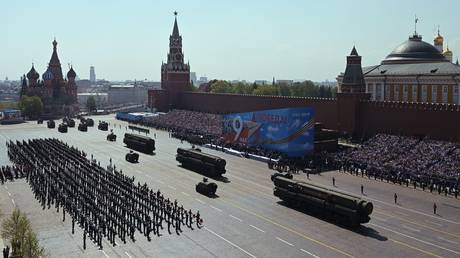 Russia marks V-Day with parade of battle-proven hardware & state of art weaponry