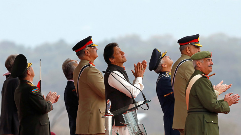 پاکستان افغانستان سے امریکہ کے باعزت انخلا میں مدد دے