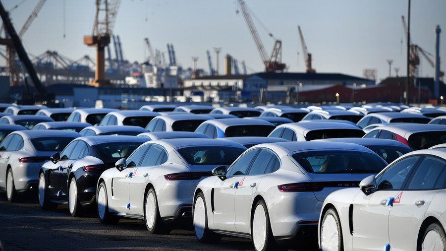 یورپ سے درآمد کی جانے والی کاروں پر پچیس فیصد اضافی ٹیکس لگے گا-ٹرمپ