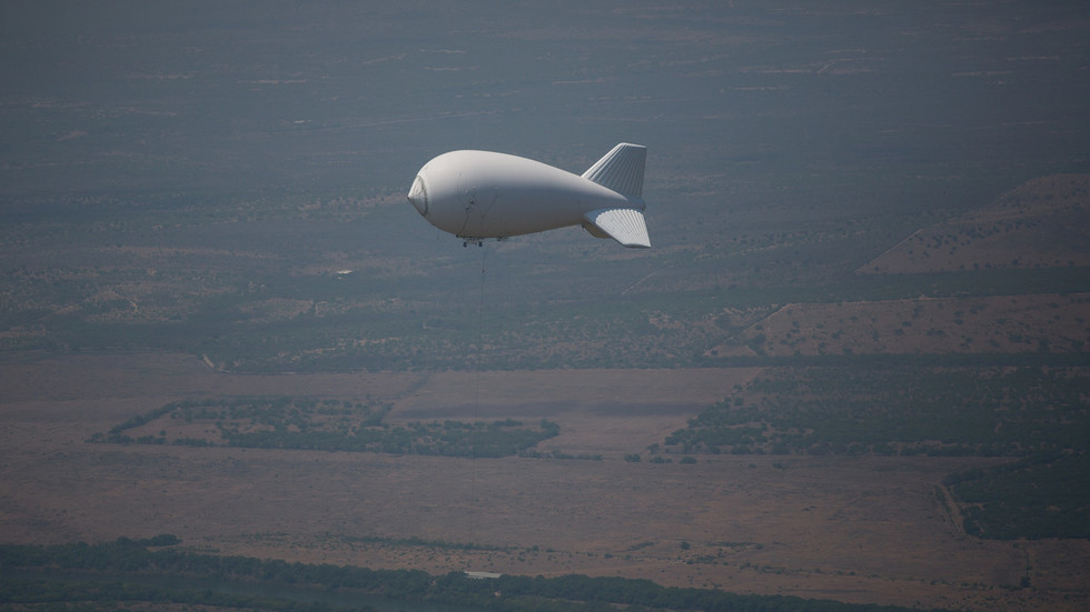 پینٹاگون کا گھریلو نگرانی کے لیے جاسوس غبارے فضا میں چھوڑنے کا تجربہ