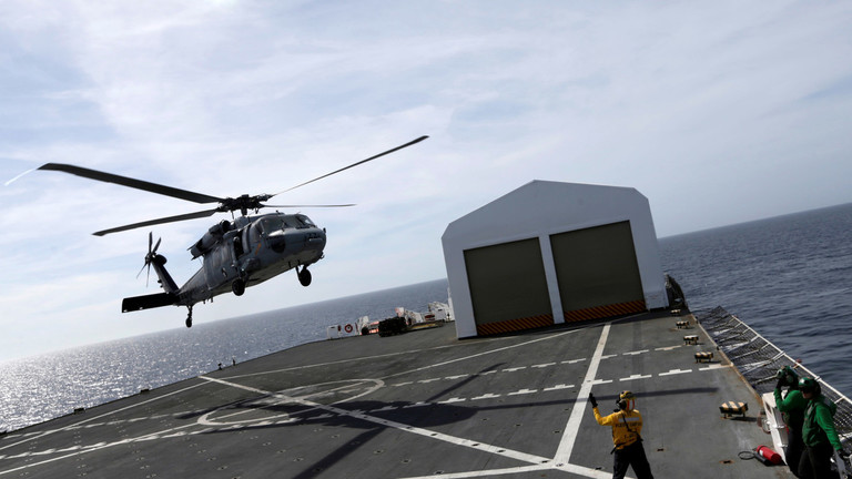 ٹرمپ وینزویلا کی ‘ناکہ بندی’ یا ‘مقاطعہ’ پر غور کررہے ہیں۔