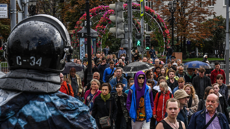 مغربی ممالک ماسکو مظاہروں کی آڑ میں  روس میں مداخلت کر رہے ہیں۔