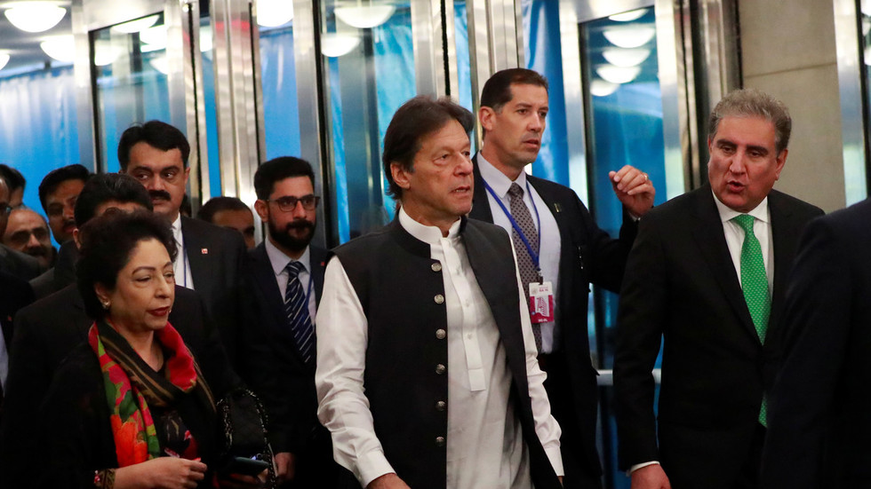 عملی اقدامات کیے جائیں ورنہ مسئلہ کشمیر جنگ کا پیش خیمہ بن سکتا ہے۔عمران خان نے دنیا کو خبر دار کر دیا