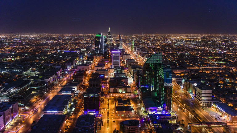 روس، سعودی عرب کے ساتھ اربوں ڈالر کے منصوبوں کے لیے تیار۔