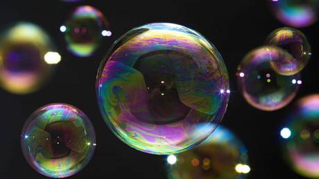BIG MOMMA? ‘Mother of all bubbles’ could blow up economy in next 2 years – strategist