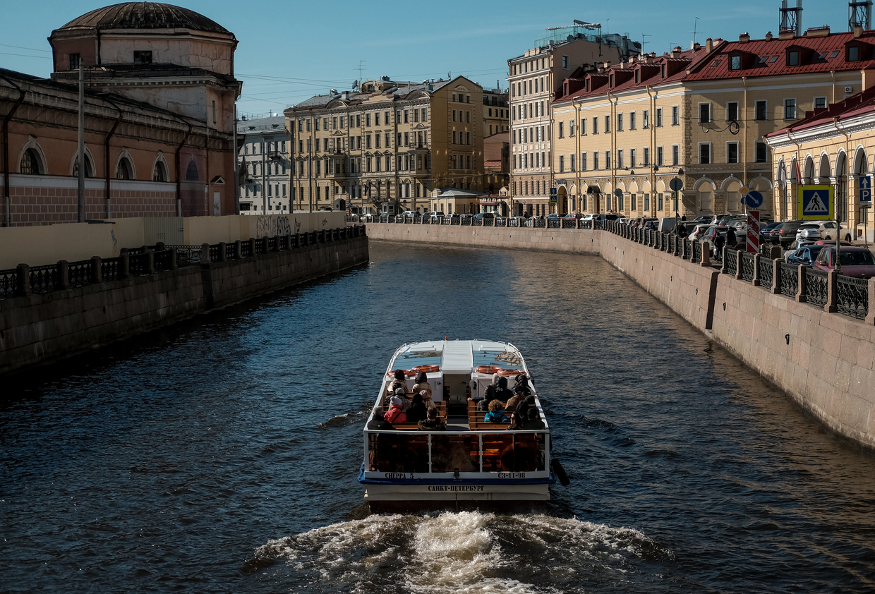 Decorated St. Petersburg professor and Legion of Honor recipient found in freezing-cold river with SEVERED female arms in backpack