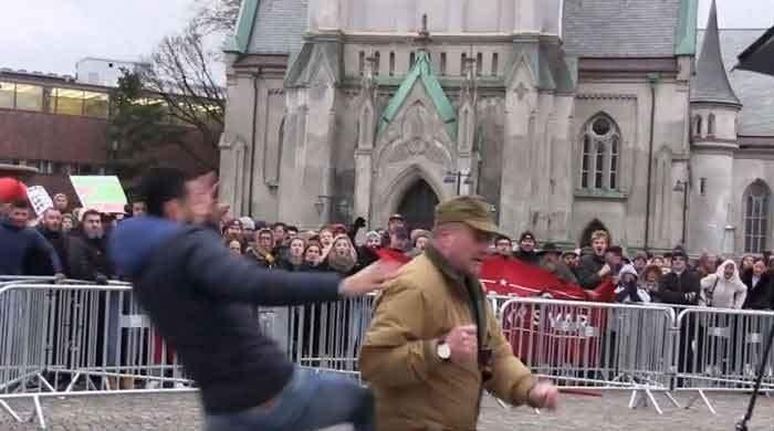 ناروے حکومت نے قرآن پاک کی بےحرمتی کے واقعات روکنےکا حکم دے دیا