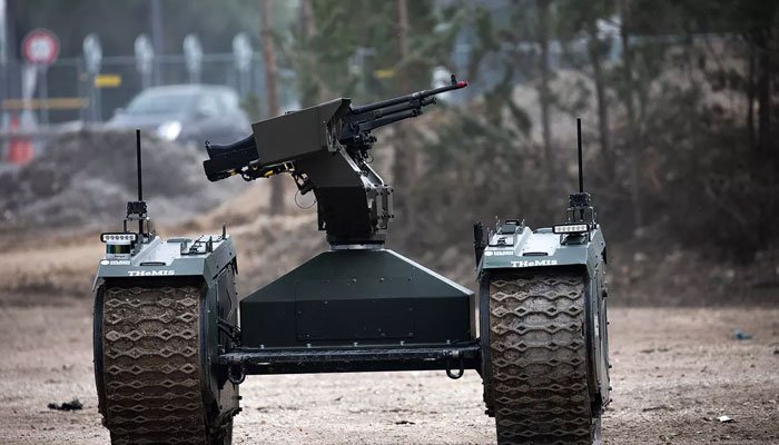 کشمیریوں پر ظلم ڈھانے کی نئی بھارتی حکمت عملی، 550 مسلح روبوٹس تعینات کیے جائیں گے