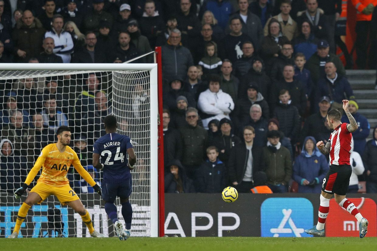 ‘I was rude, but I was rude to an idiot’: Spurs boss Mourinho cracks up internet after being yellow-carded in Southampton defeat