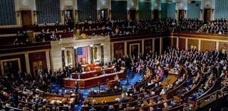 ایران کے خلاف ٹرمپ کی عسکری کارروائی کی صلاحیت محدود کرنے کے لیے ایوانِ نمائندگان میں رائے شماری