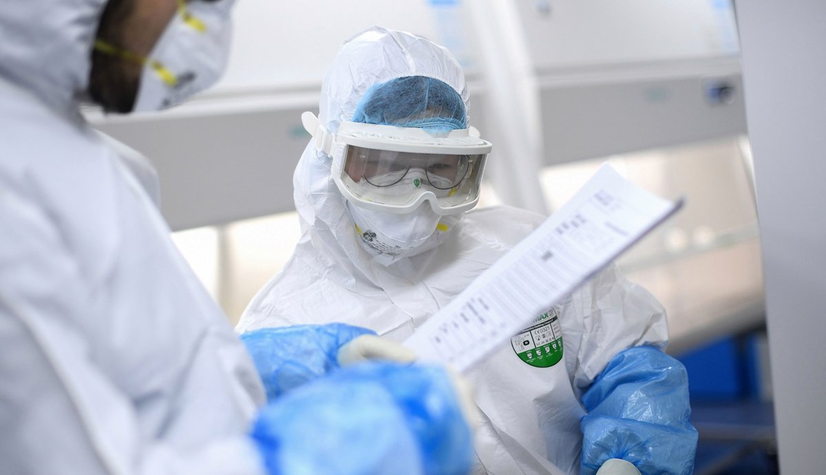 کورونا وائرس سے چین میں ہلاکتیں1800 تک پہنچ گئیں۔ متاثرین 70 ہزار سے بھی زائد