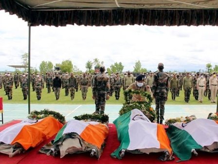 بارہ مولا جھڑپ: 5 ہندوستانی فوجی ہلاک، متعدد زخمی، 3 کشمیری شہید