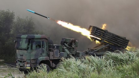 امریکہ نے تائیوان کو تقریباً 2 ارب ڈالر کے مزید جدید اسلحے کی فراہمی کی منظوری دے دی: چین کا شدید ردعمل
