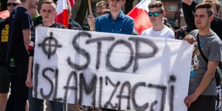پولینڈ میں مسجد پر حملہ اور عبادتگاہوں کو زہر آلود کرنے کی سازش گھڑنے والوں پر فرد جرم عائد: 10 سال سزا سنانے کا امکان